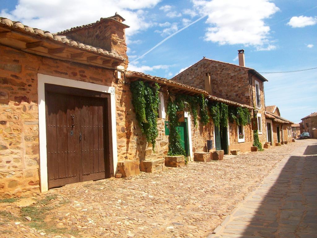 Apartamentos Turisticos Las Carballedas Rabanal del Camino Exterior photo